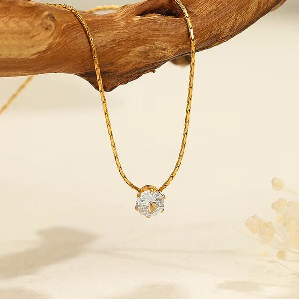 Solitaire Necklace 2.0