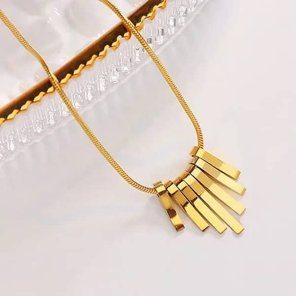 Flow Necklace
